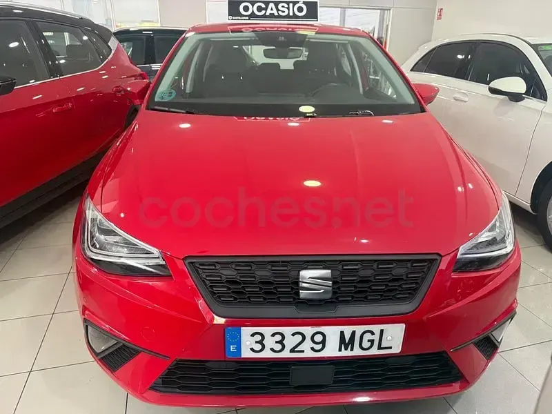 Usado Seat Ibiza Style 80 CV (58 kW) 2023 Rojo Utilitario