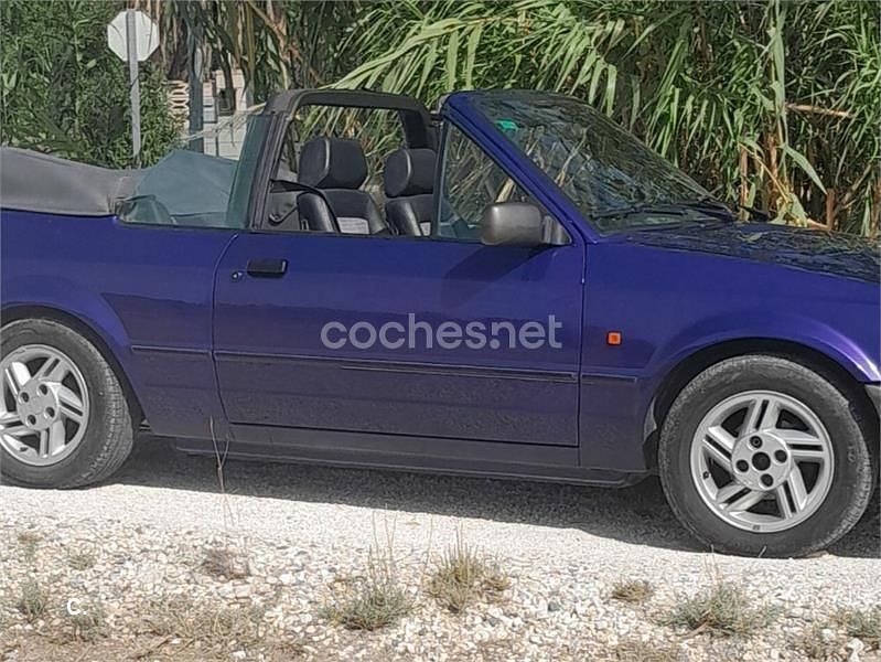 Azul Usado 1991 Ford Escort Cabriolet Descapotable | 3900 € - Imagen 1/4