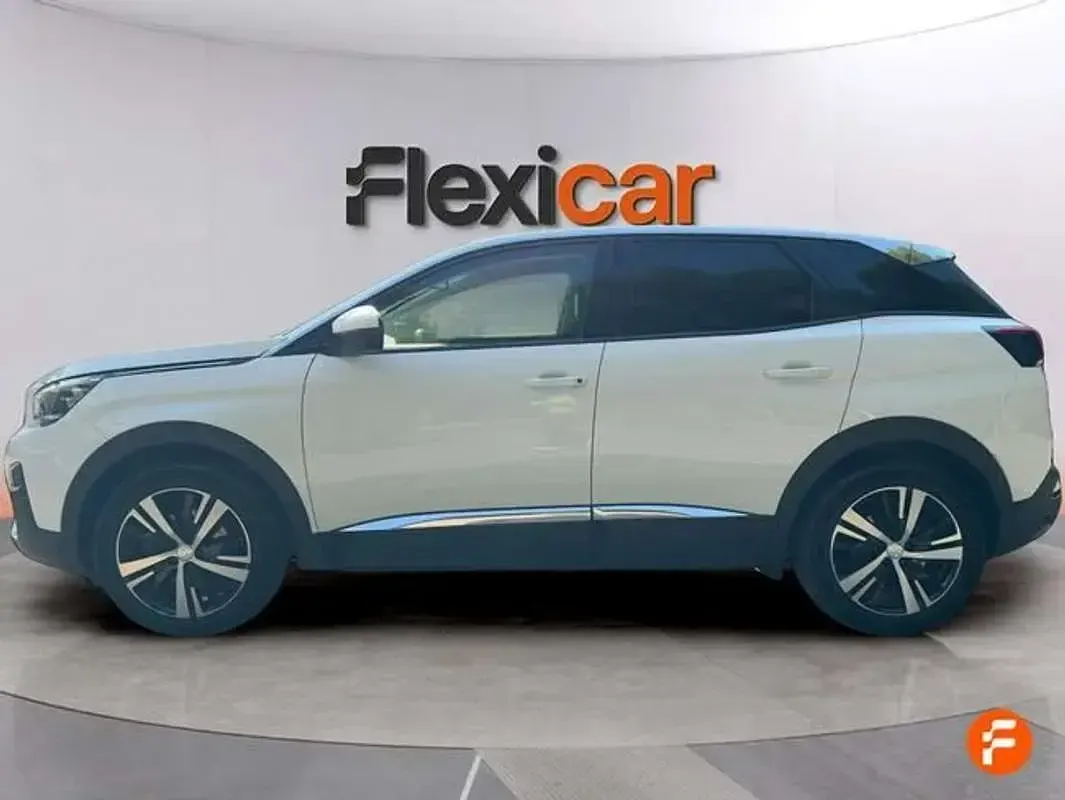 Usado Peugeot 3008 Active 131 CV (96 kW) 2018 Blanco SUV