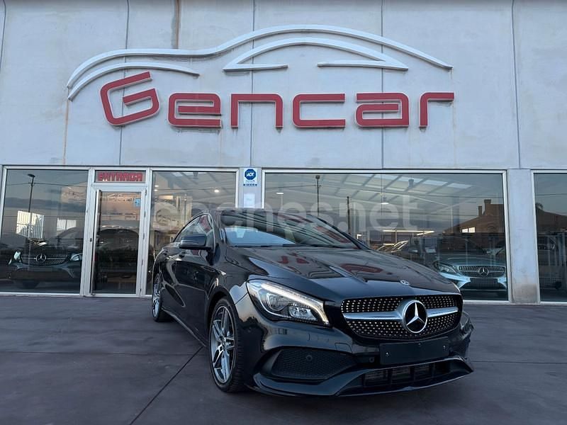 Usado Mercedes CLA200 136 CV (100 kW) 2019 Negro Berlina