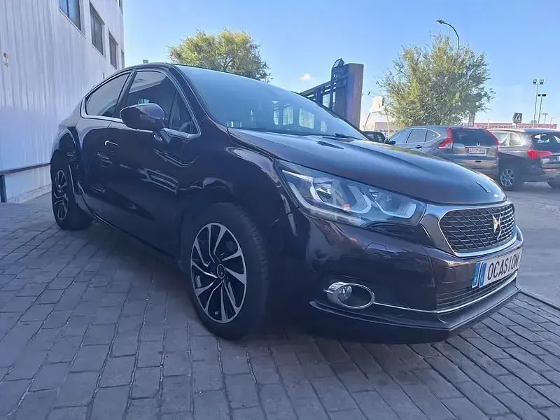 Usado DS Automobiles DS4 Style 120 CV (88 kW) 2015 Marrón