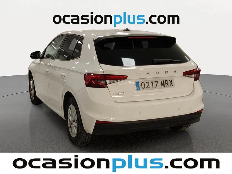 Usado Skoda Fabia Selection 95 CV (69 kW) 2024 Blanco Berlina
