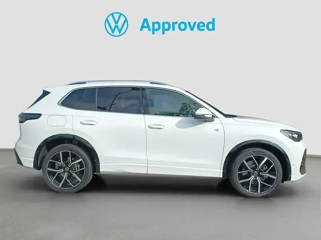 Usado VW Tiguan R-line 272 CV (200 kW) 2024 Blanco SUV