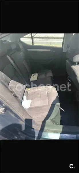Usado Skoda Superb Active 150 CV (110 kW) 2018 Gris / plata Berlina