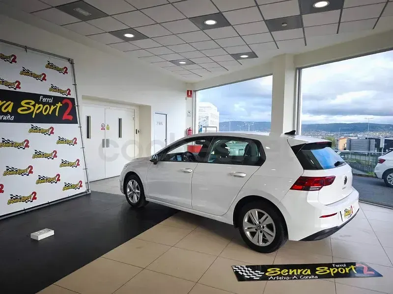 Usado VW Golf VIII 115 CV (84 kW) 2021 Blanco Berlina