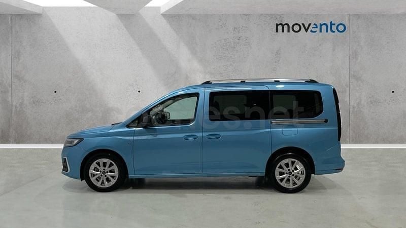 Usado Ford Grand Tourneo Connect Titanium 122 CV (89 kW) 2025 Azul Monovolumen