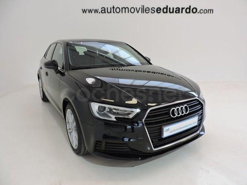 Usado Audi A3 Business 116 CV (85 kW) 2020 Negro Berlina