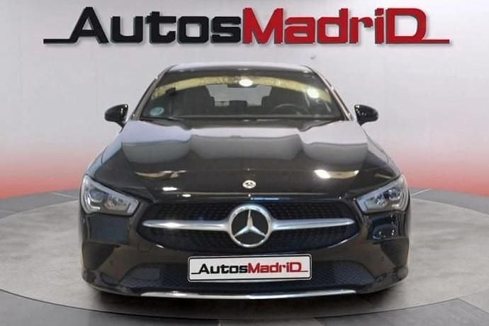 Usado Mercedes CLA220 Shooting Brake 190 CV (139 kW) 2021 Negro Familiar