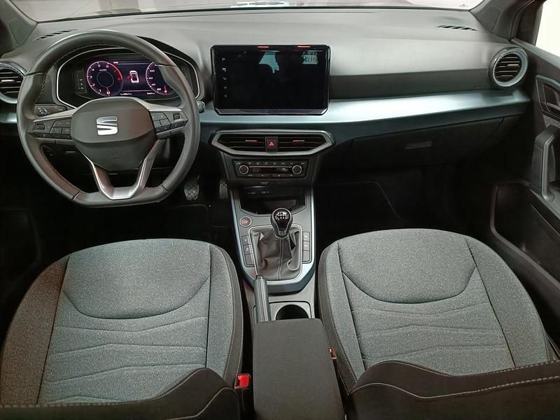 Usado Seat Arona Xperience 116 CV (85 kW) 2025 Gris SUV