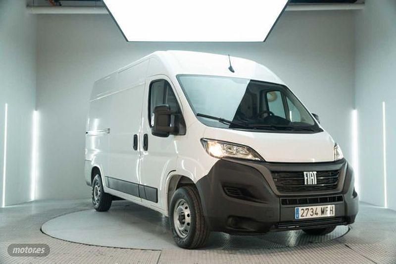 Usado Fiat Ducato 140 CV (102 kW) 2024 Blanco Van