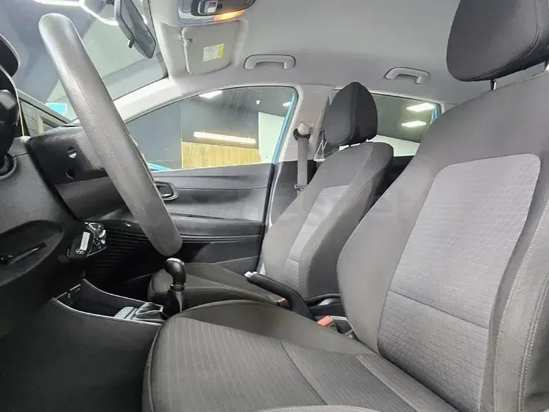 Usado Hyundai i20 84 CV (61 kW) 2022 Azul Utilitario