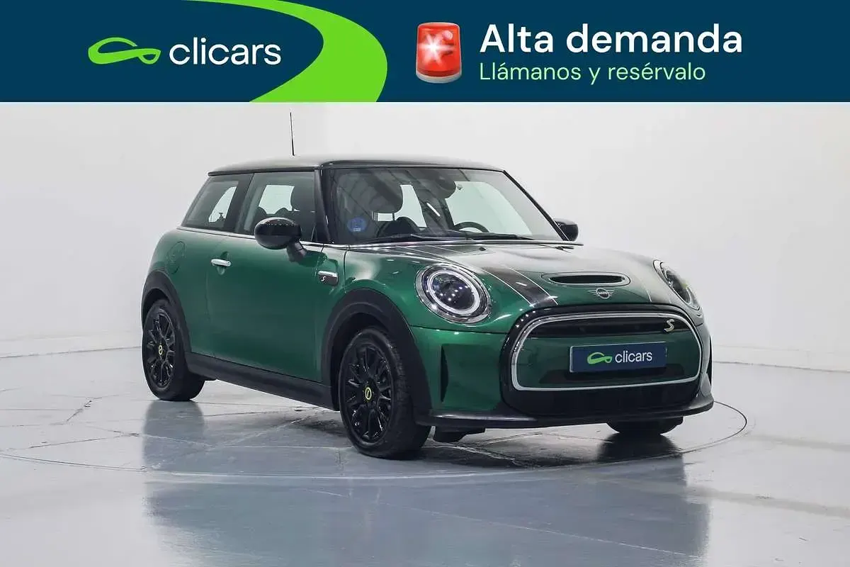 Usado Mini Cooper SE 135 kW (184 CV) 2023 Verde Utilitario