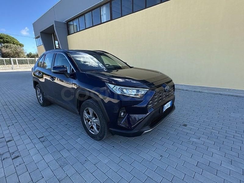 Usado Toyota RAV4 Hybrid Business Edition 222 CV (163 kW) 2022 Azul SUV