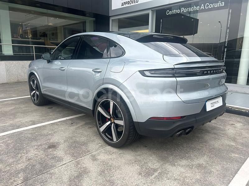 Usado Porsche Cayenne 519 CV (381 kW) 2024 Gris / plata SUV