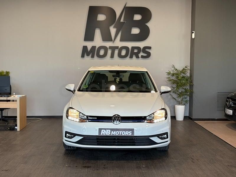 Usado VW Golf VIII Advance 130 CV (95 kW) 2020 Blanco Berlina