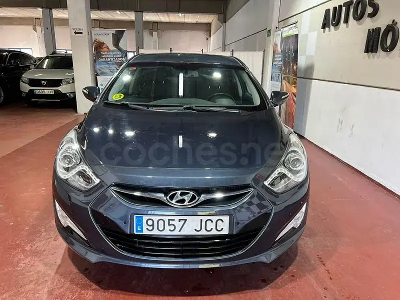 Usado Hyundai i40 Style 136 CV (100 kW) 2015 Azul Familiar