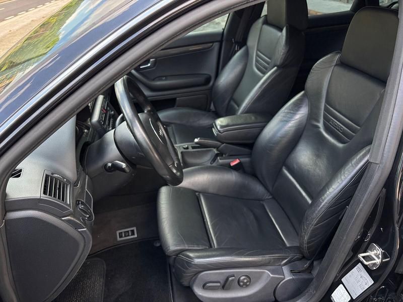 Gris Usado 2004 Audi A4 Berlina | 13.500 € - Imagen 1/4