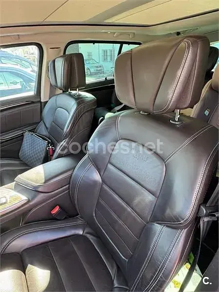 Usado Renault Espace Initiale Paris 160 CV (117 kW) 2016 Negro Monovolumen