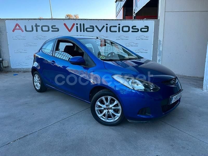 Usado Mazda 2 Active 68 CV (50 kW) 2009 Azul Berlina