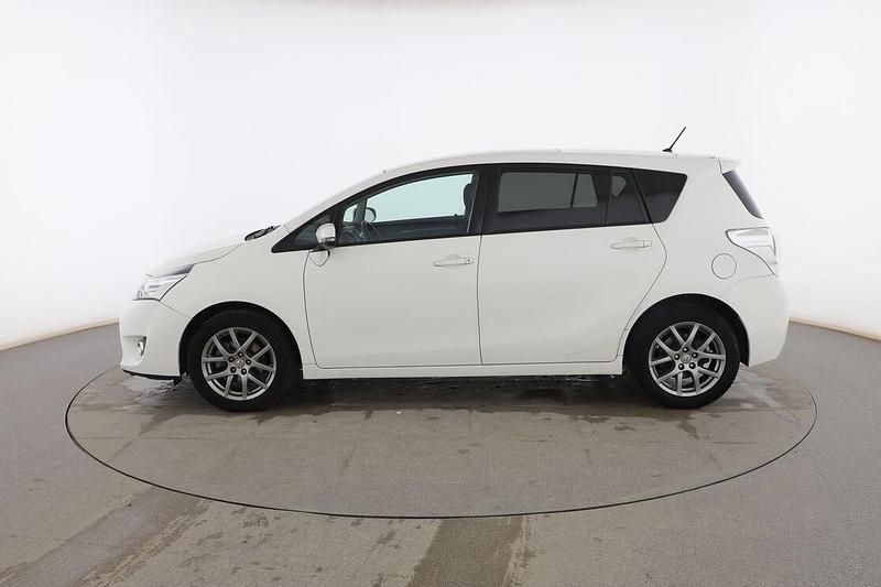 Usado Toyota Verso Active 132 CV (97 kW) 2014 Blanco Monovolumen