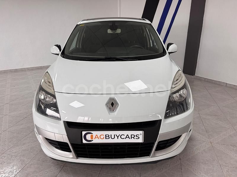 Usado Renault Scénic III Dynamique 110 CV (80 kW) 2011 Blanco Monovolumen