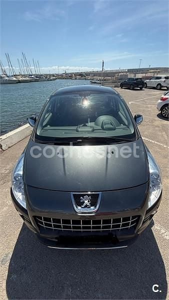 Gris / plata Usado 2011 Peugeot 3008 Sport Berlina | 9990 € (Precio justo) - Imagen 1/2