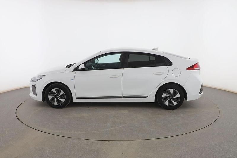 Usado Hyundai Ioniq 141 CV (103 kW) 2019 Blanco Utilitario
