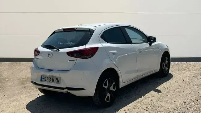 Usado Mazda 2 Center-Line 90 CV (66 kW) 2024 Blanco Utilitario