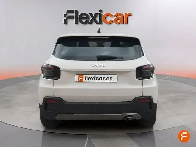 Usado Jeep Avenger Altitude 100 CV (73 kW) 2024 Blanco SUV