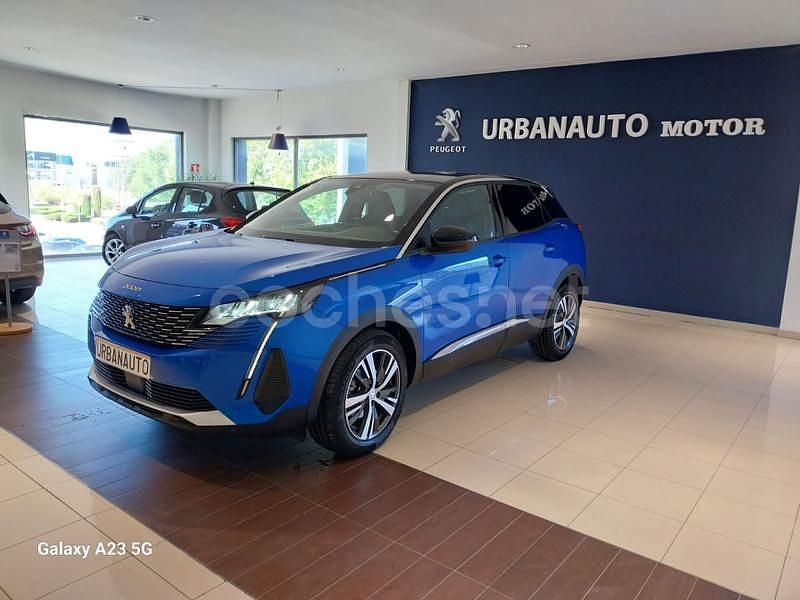 Usado Peugeot 3008 Allure 130 CV (95 kW) 2022 Azul SUV