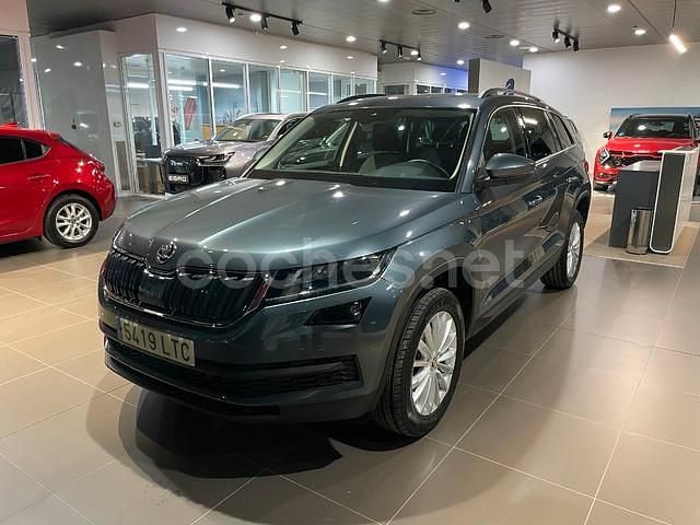 Usado Skoda Kodiaq Style 150 CV (110 kW) 2021 Gris / plata SUV