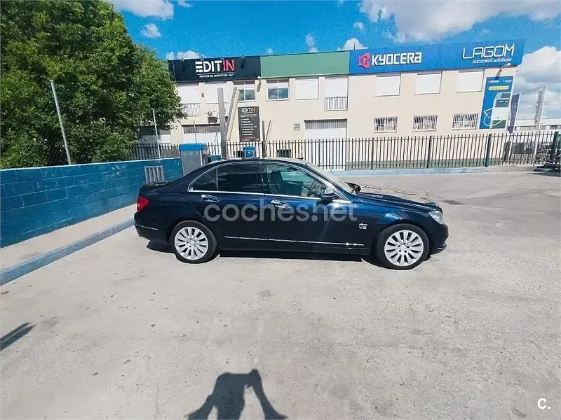 Usado Mercedes C350 Elegance 272 CV (200 kW) 2007 Azul Berlina