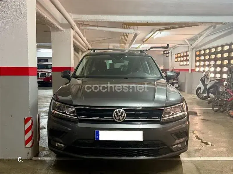 Usado VW Tiguan 150 CV (110 kW) 2018 Gris / plata SUV