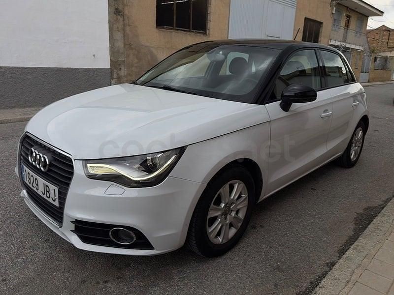 Usado Audi A1 Sportback Ambition 140 CV (102 kW) 2014 Blanco Utilitario