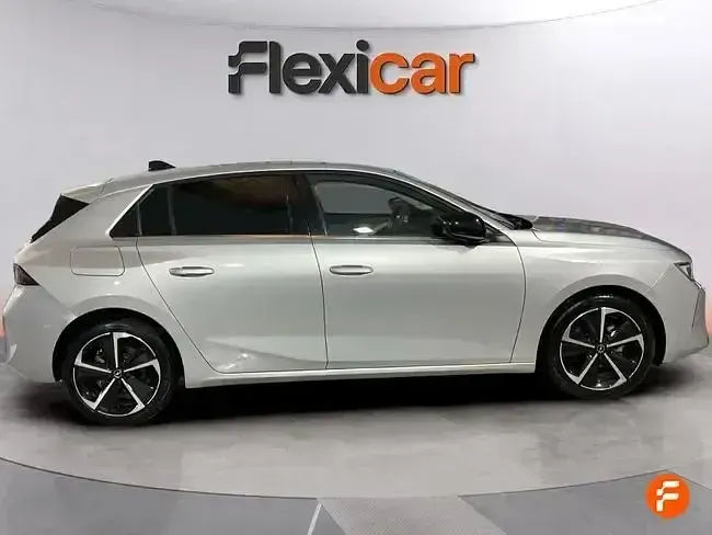 Usado Opel Astra Edition 130 CV (95 kW) 2023 Azul Utilitario