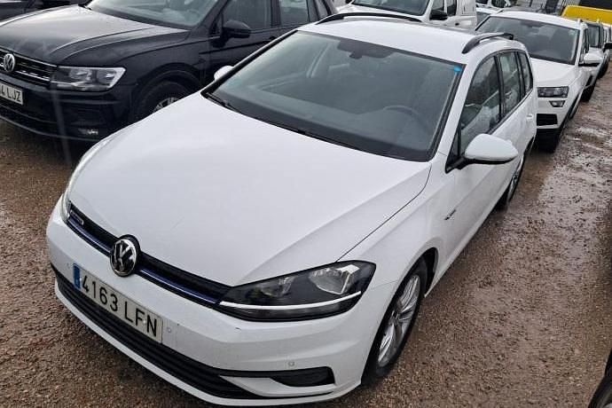 Usado VW Golf VIII Edition 130 CV (95 kW) 2020 Familiar