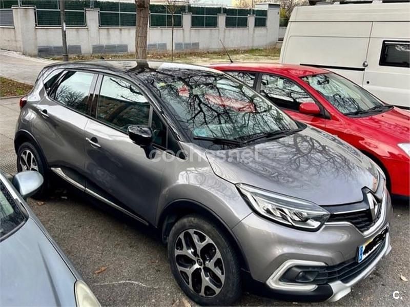 Usado Renault Captur LIMITED 120 CV (88 kW) 2018 Gris / plata SUV