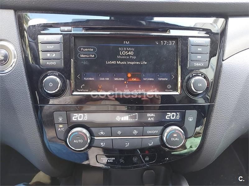 Usado Nissan Qashqai N-Connecta 160 CV (117 kW) 2019 Granate SUV