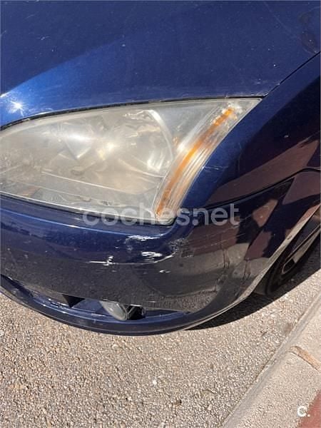 Usado Ford Focus Cabriolet Titanium 136 CV (100 kW) 2008 Azul Descapotable