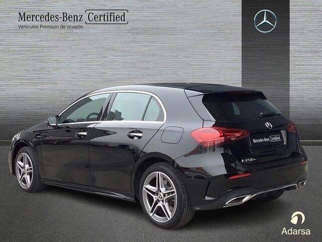 Usado Mercedes A250 AMG line 218 CV (160 kW) 2025 Negro noche Berlina