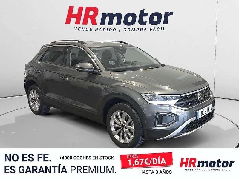 Usado VW T-Roc Life 110 CV (80 kW) 2023 Gris SUV