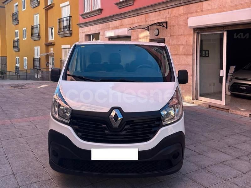 Usado Renault Trafic 120 CV (88 kW) 2019 Blanco Monovolumen
