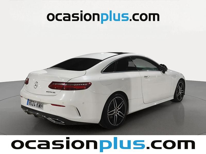 Usado Mercedes E220 194 CV (142 kW) 2018 Blanco Coupe