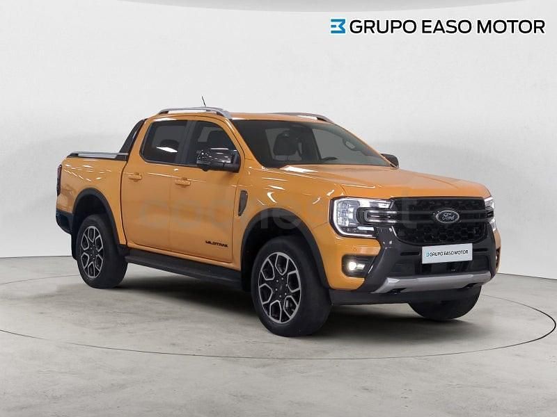 Usado Ford Ranger Wildtrack 240 CV (176 kW) 2025 Naranja Pickup/Camioneta