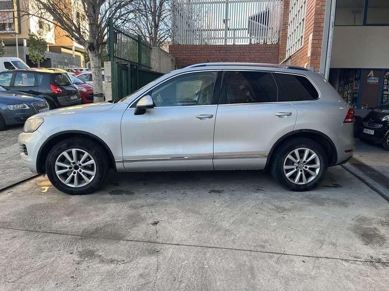 Usado VW Touareg Terrain Tech 245 CV (180 kW) 2011 Plateado SUV