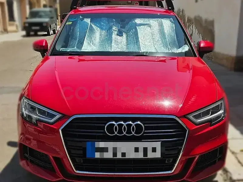 Usado Audi A3 S-Line 116 CV (85 kW) 2019 Rojo Berlina