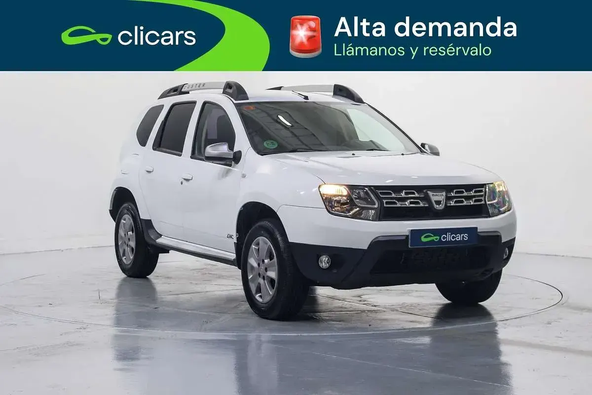Usado Dacia Duster Lauréate 110 CV (80 kW) 2016 Blanco SUV