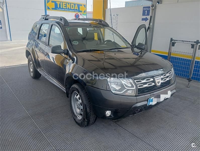 Usado Dacia Duster Ambiance 90 CV (66 kW) 2014 Negro SUV