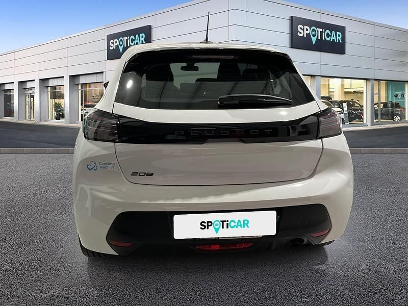 Usado Peugeot 208 Active 75 CV (55 kW) 2023 Blanco Utilitario