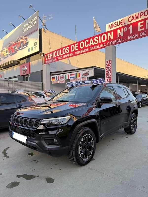Usado Jeep Compass Trailhawk 241 CV (177 kW) 2022 Negro SUV